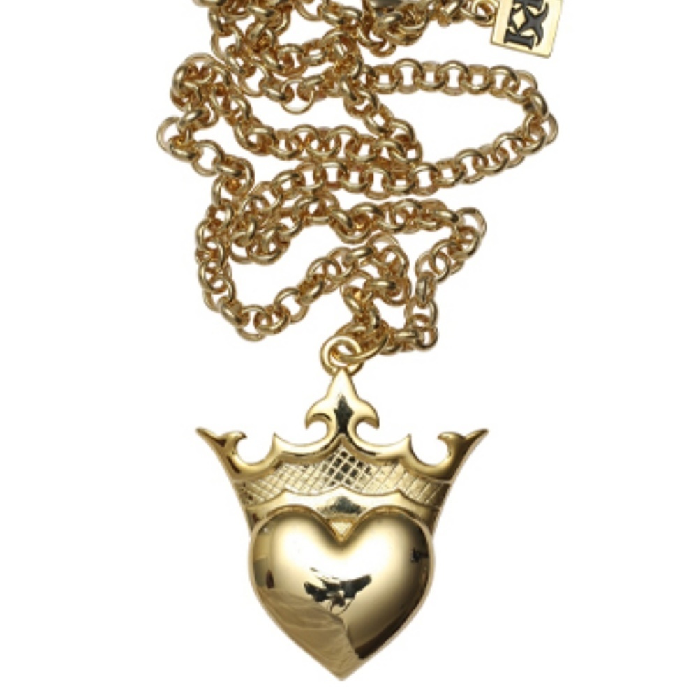 Queen of Hearts Necklace in Gold Finish Glamour